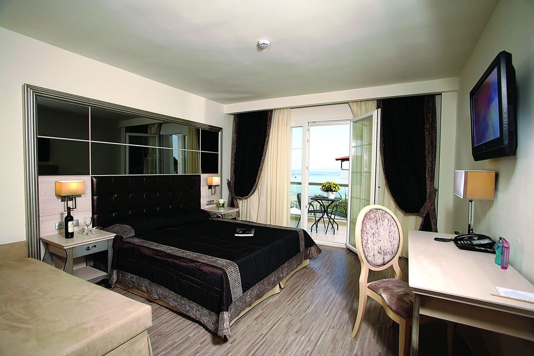 superior-room-sv.jpg