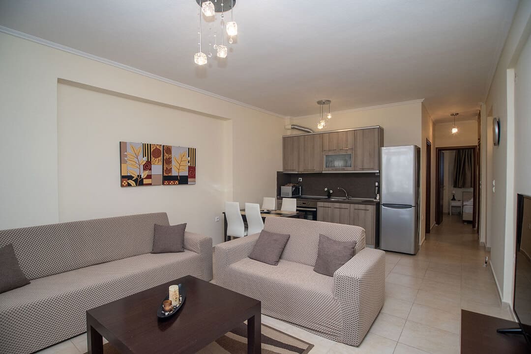 1LIVINGROOM6.jpg