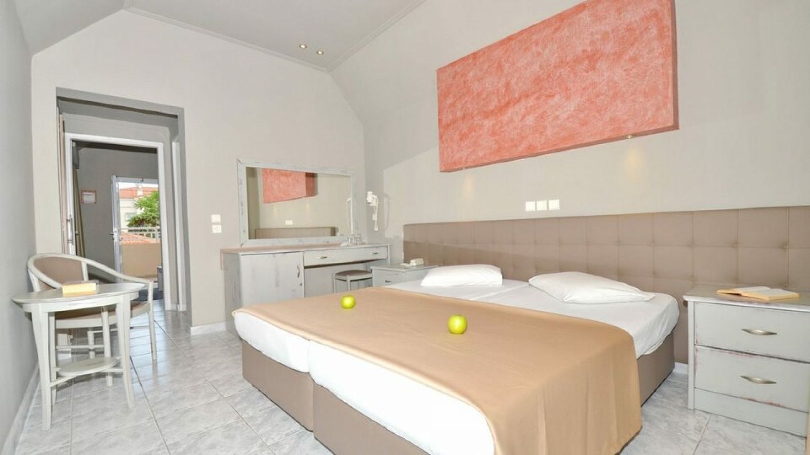 1f23668_thumb_1600x900.jpg