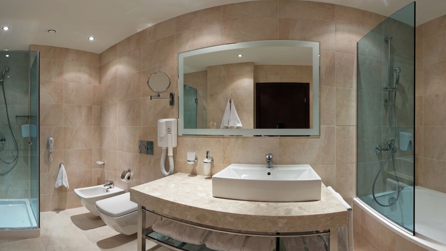 FAM_Bathroom.jpg