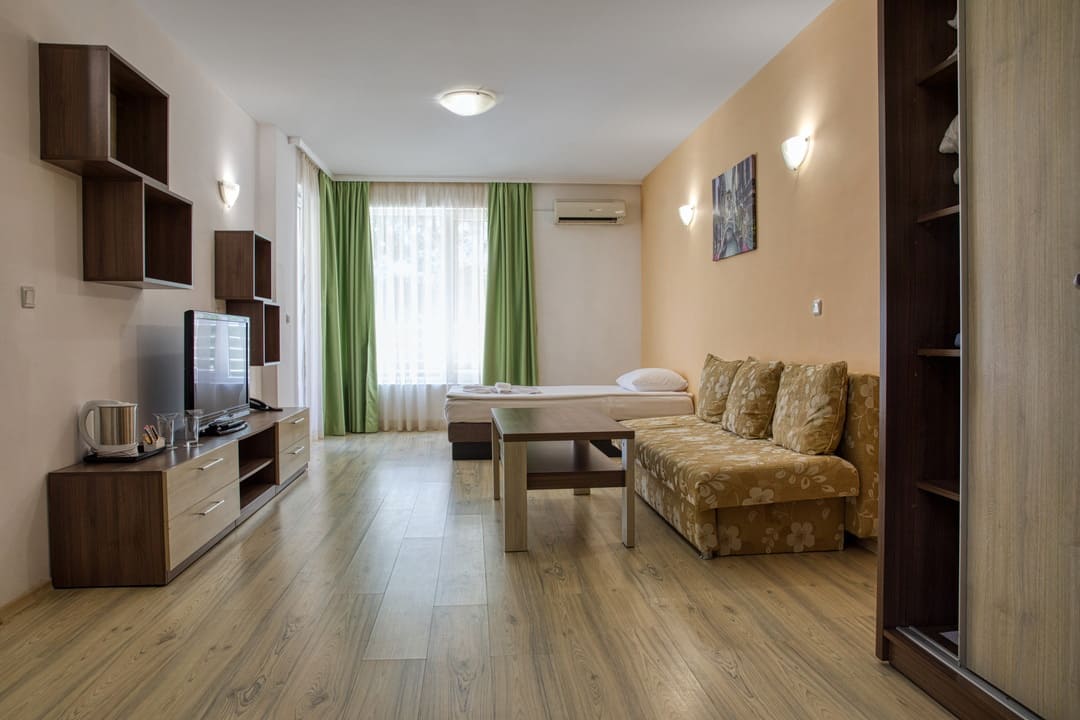 Room_Junior_Suite_1.jpg