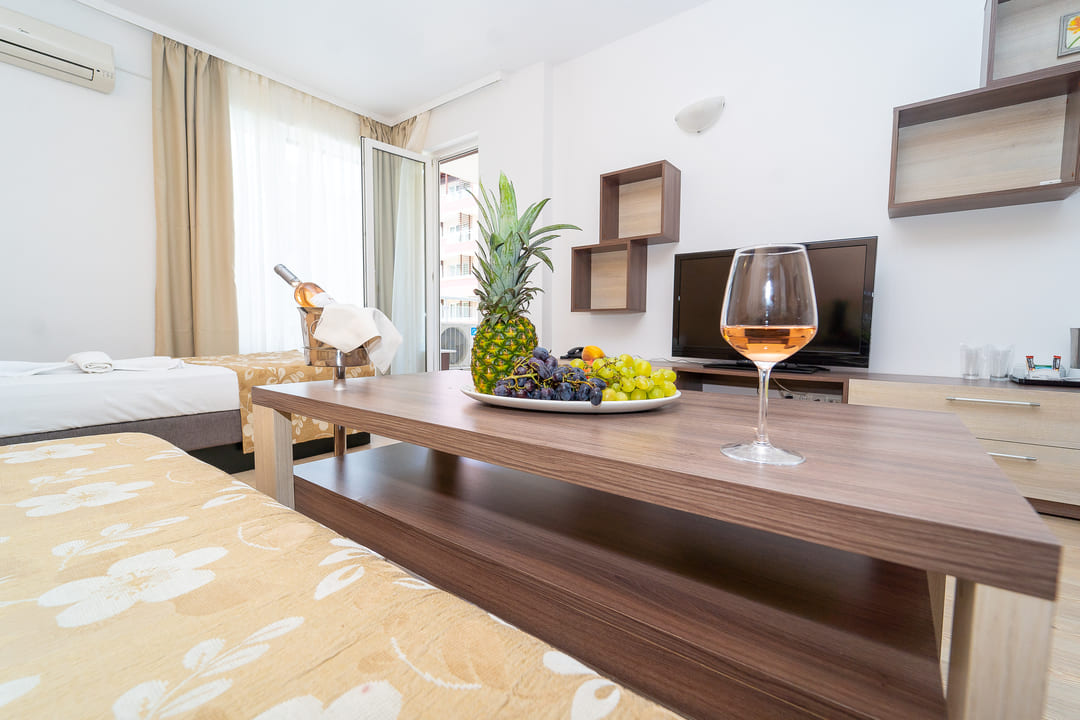 Room_Junior_Suite_2.jpg