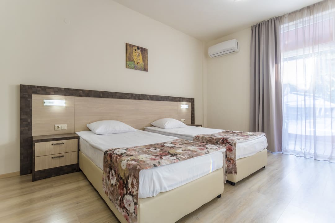 Room_Standard_1.jpg