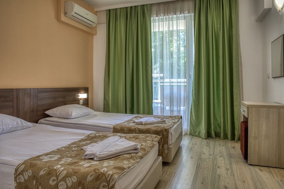 Room_Suite_3.jpg