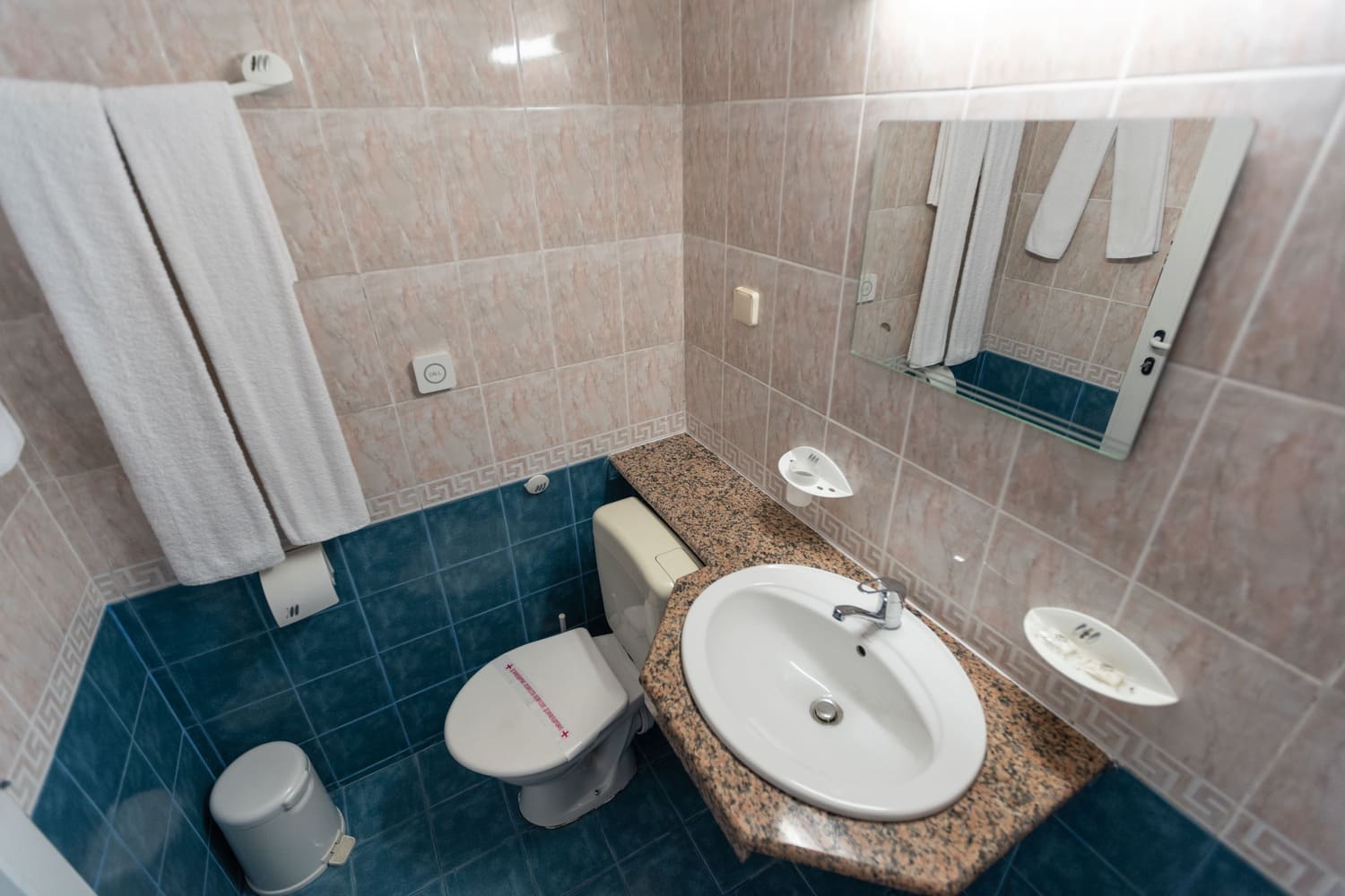 DBL_Bathroom_3.jpg