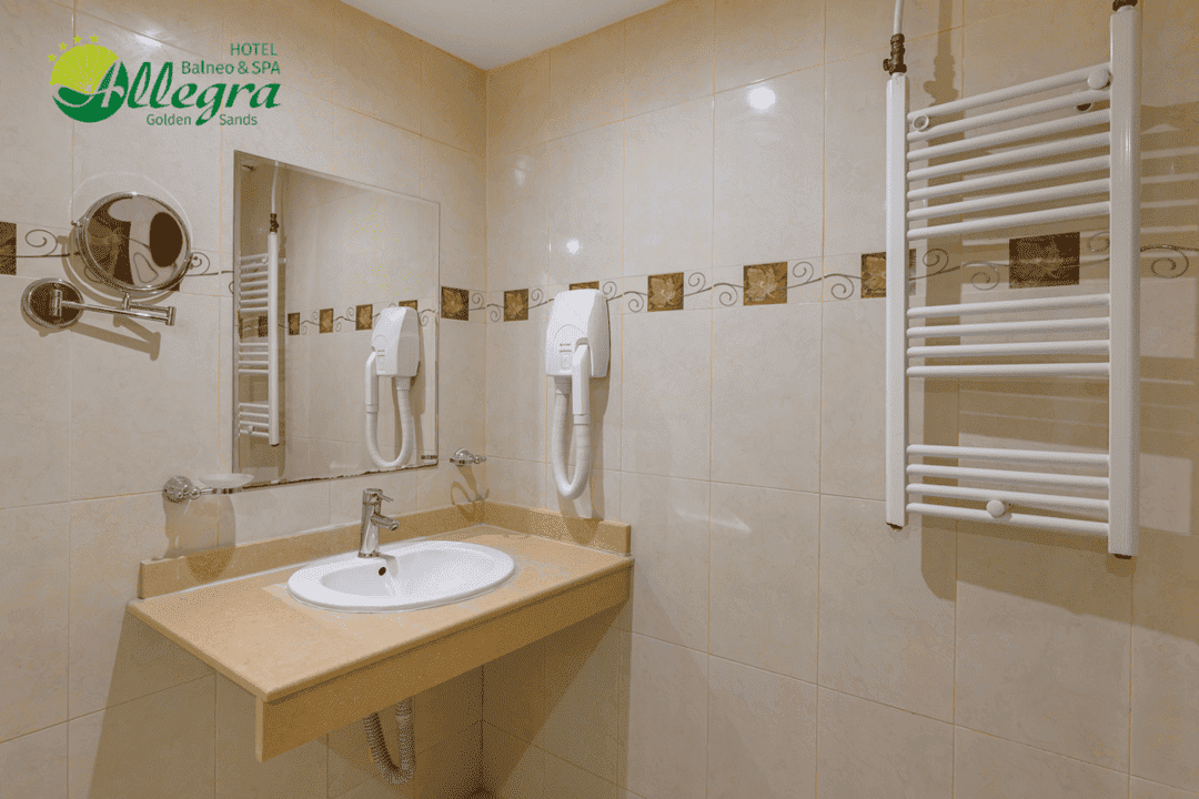 App_Deluxe_Bathroom_1.png