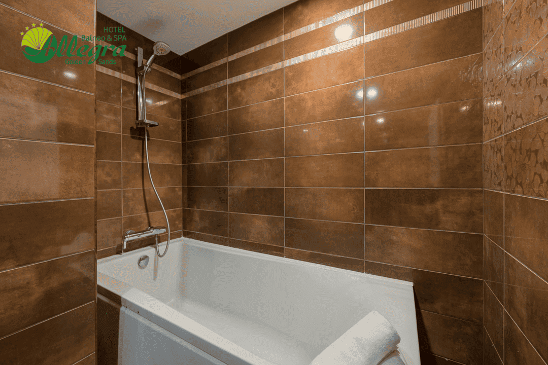 App_Deluxe_Bathroom_4.png