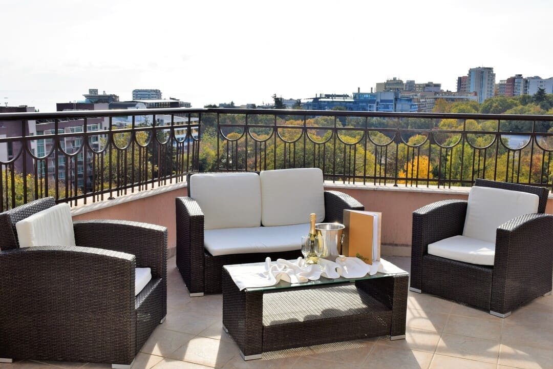 DBL_Deluxe_Terrace.jpg