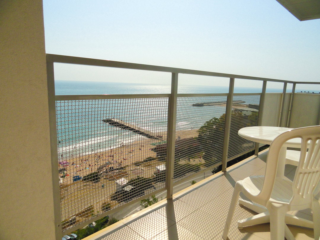 DBL_Balcony.jpg