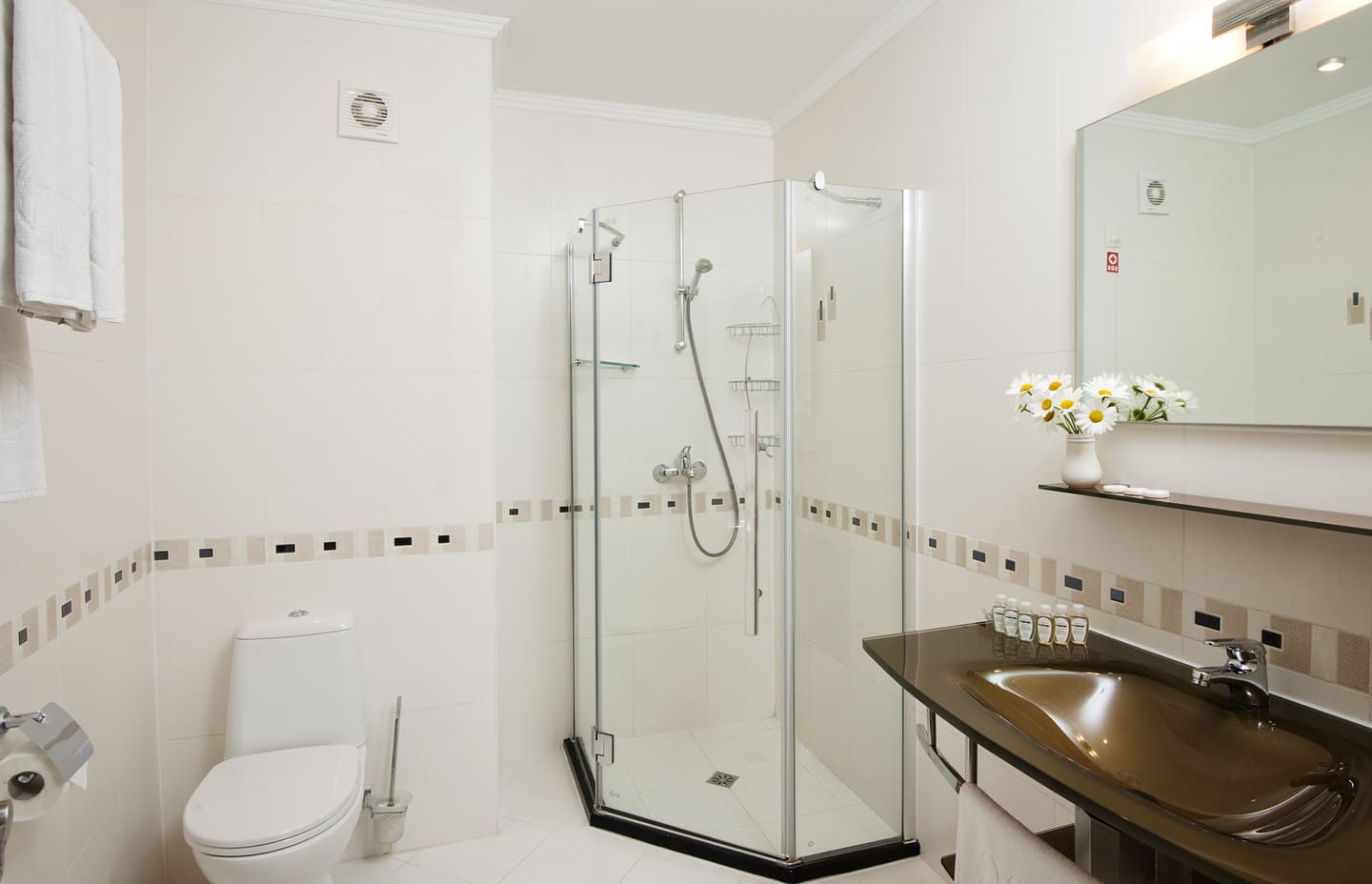 App_Bathroom.jpg
