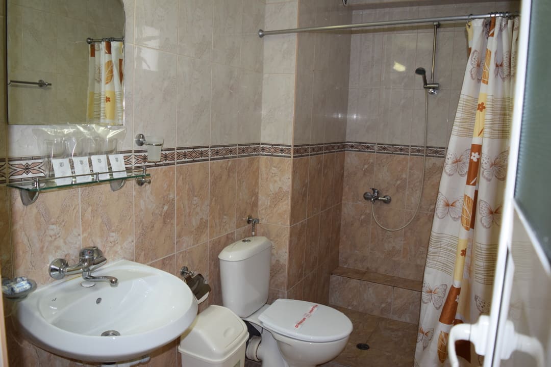 FAM_Bathroom.jpg