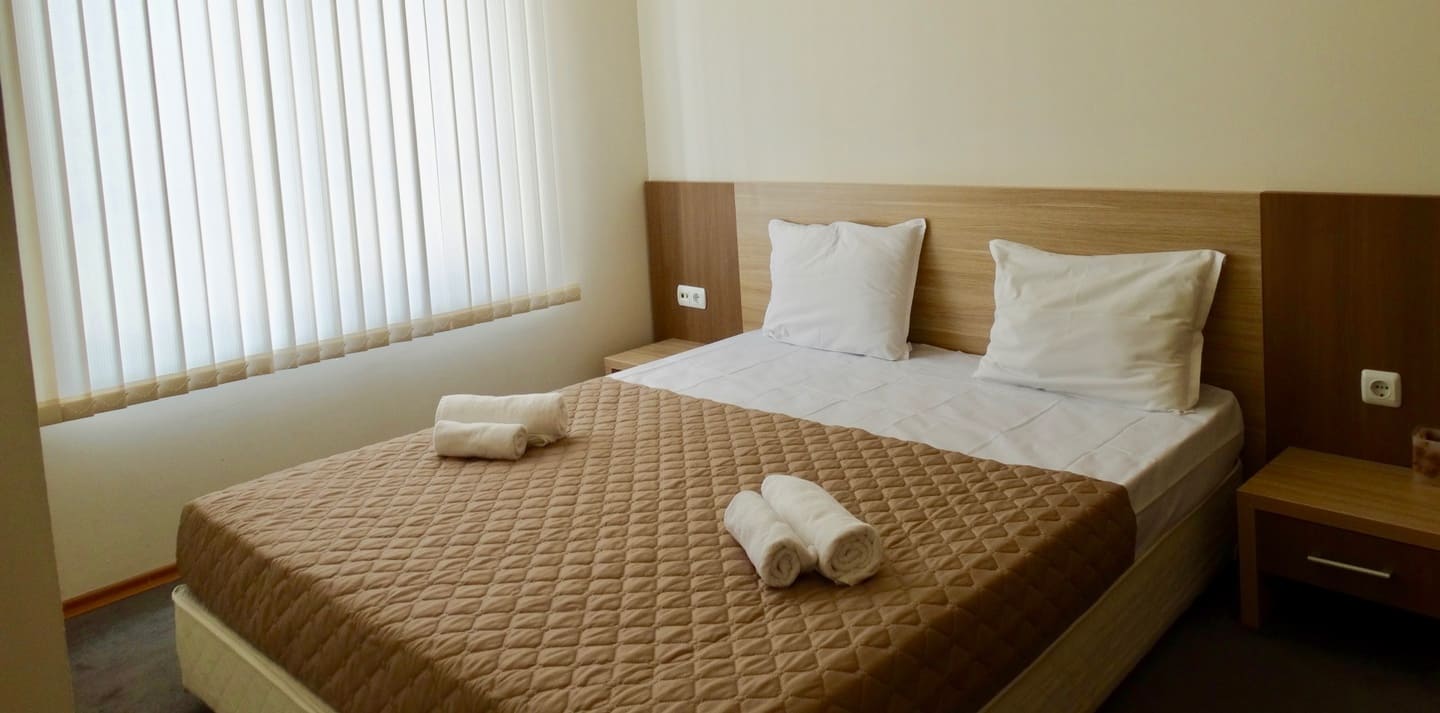 1App_1_Bed_13.jpg