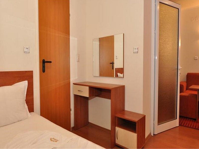 Picture-7-63.jpg