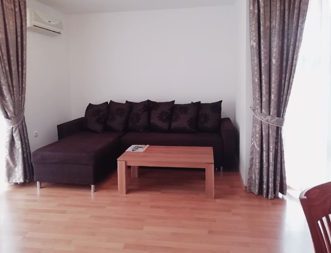 App_1_Bedroom.jpg