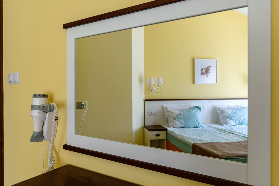 App_1_Bed_3.jpg