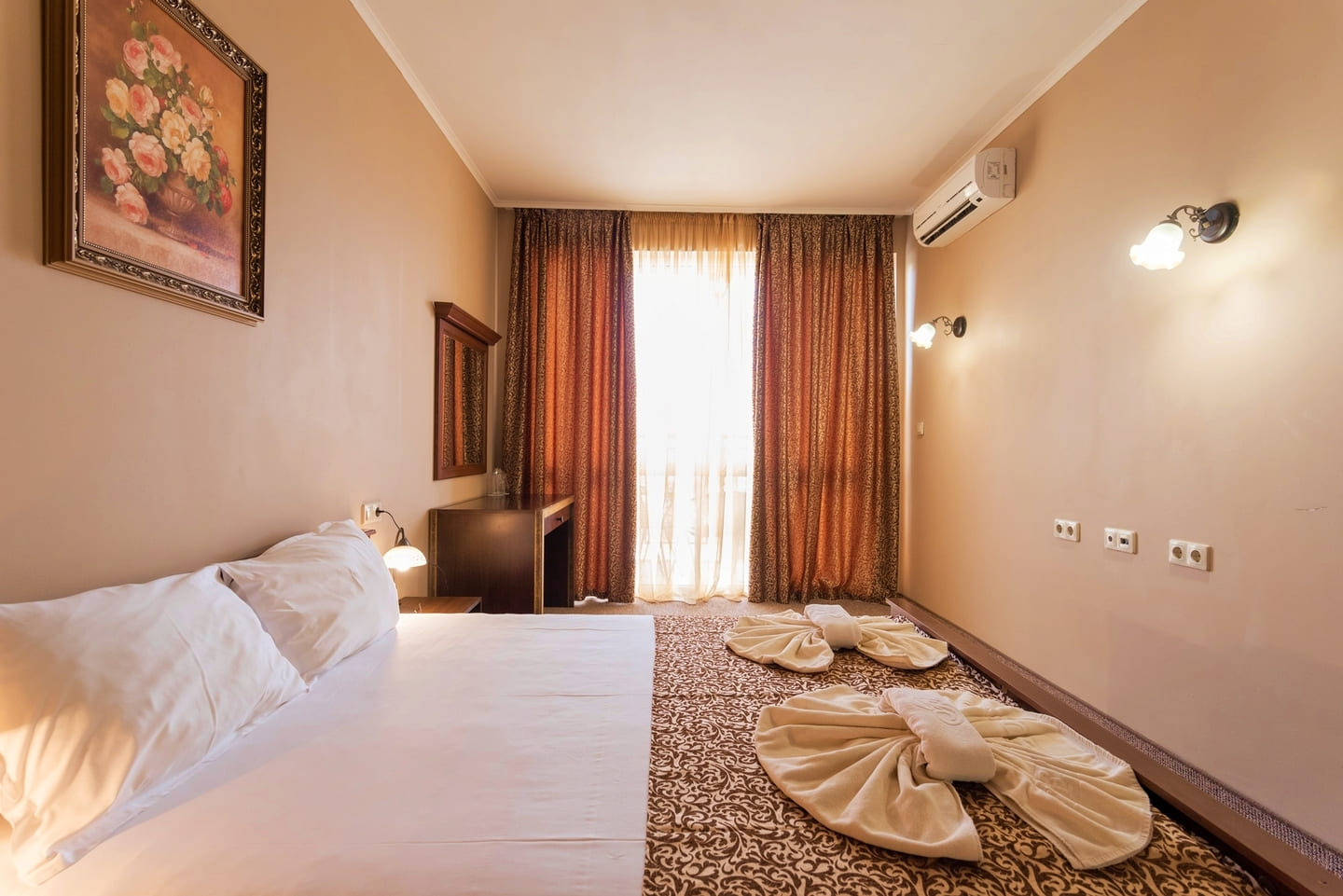 Suite_City_View_12.jpg