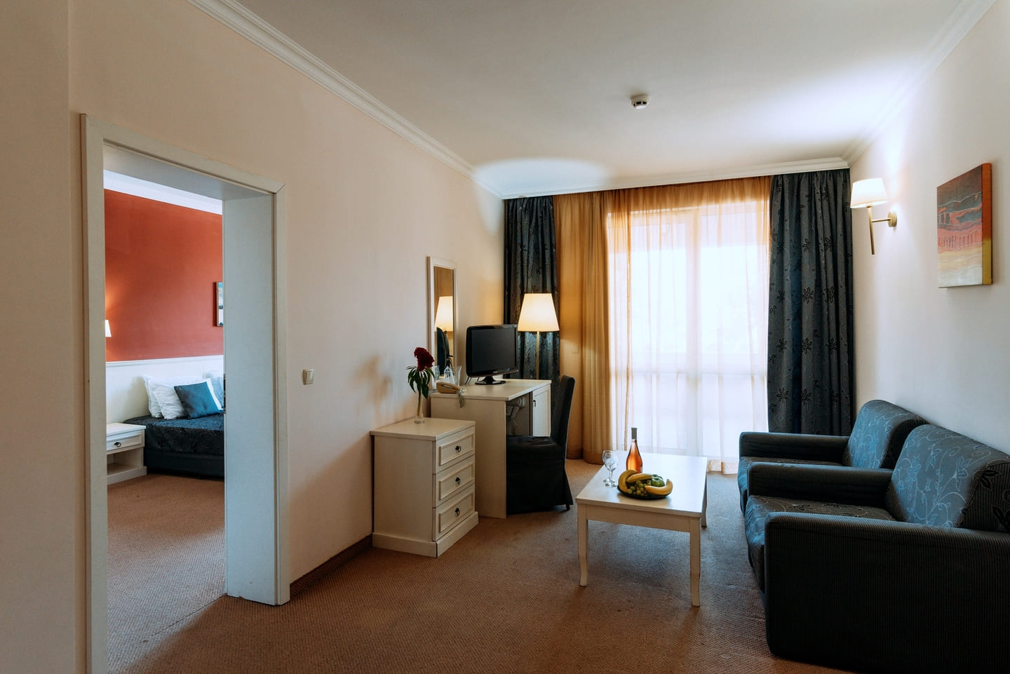 Suite_City_View_9.jpg