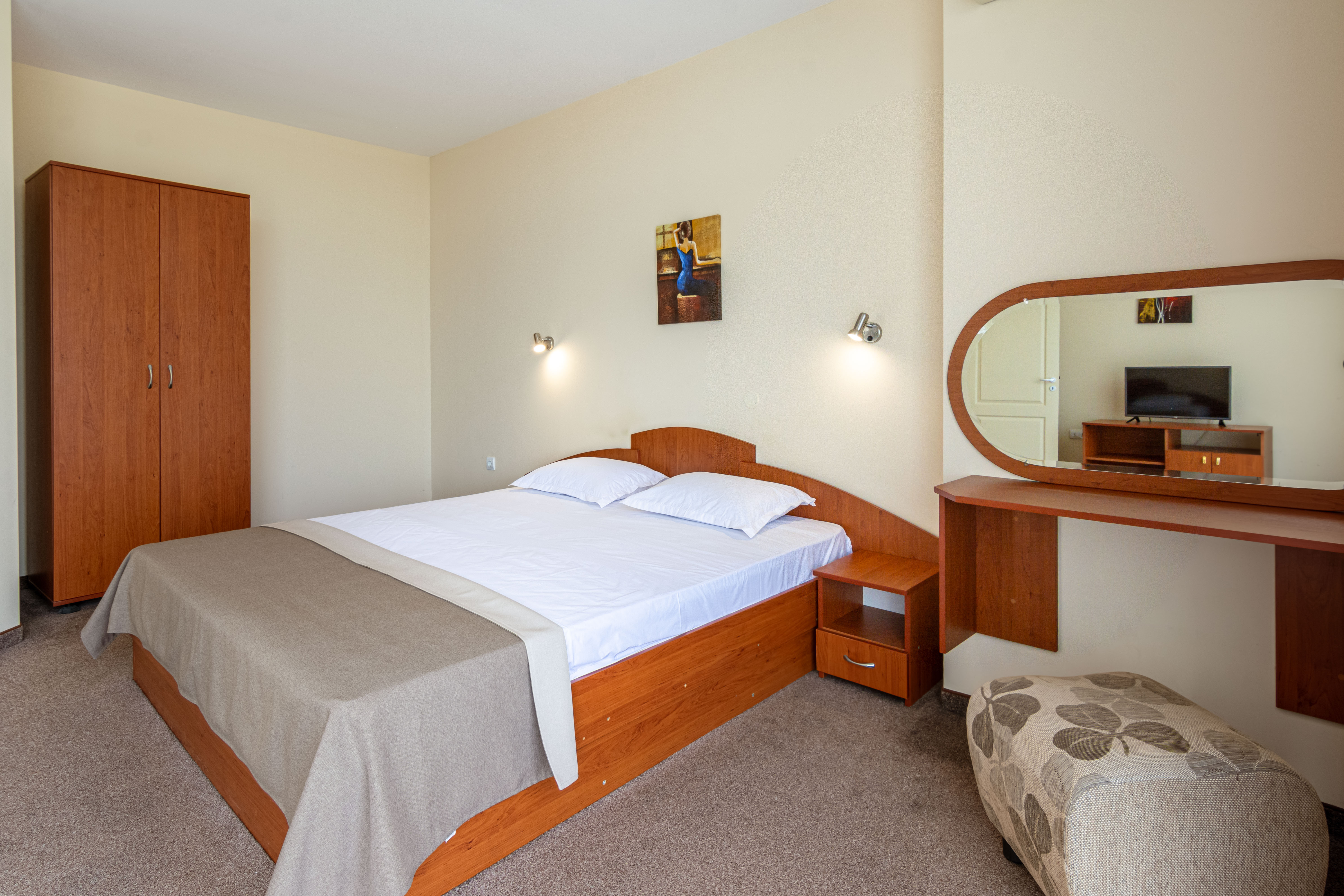 App_1_Bed_7.jpg