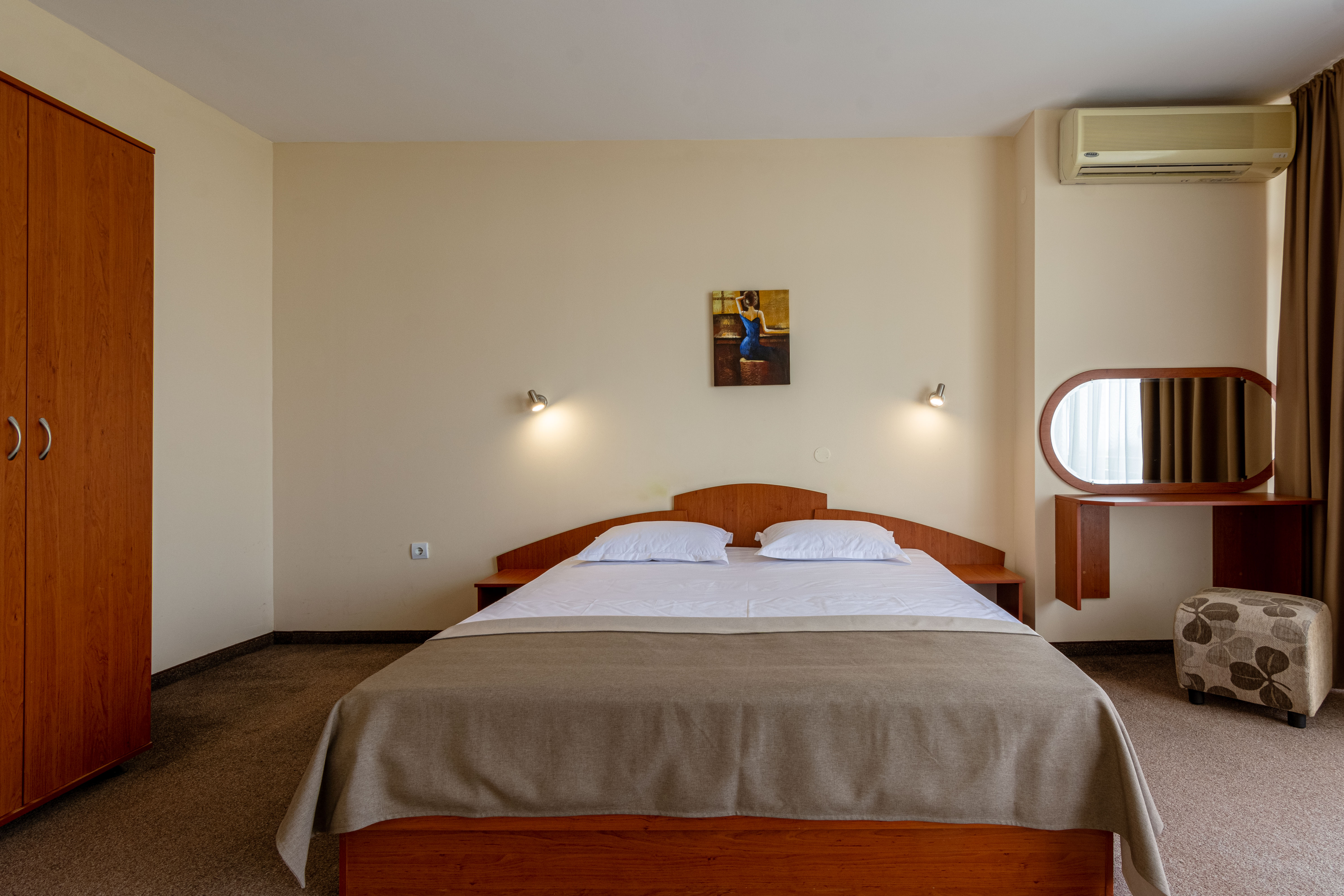 App_1_Bed_8.jpg