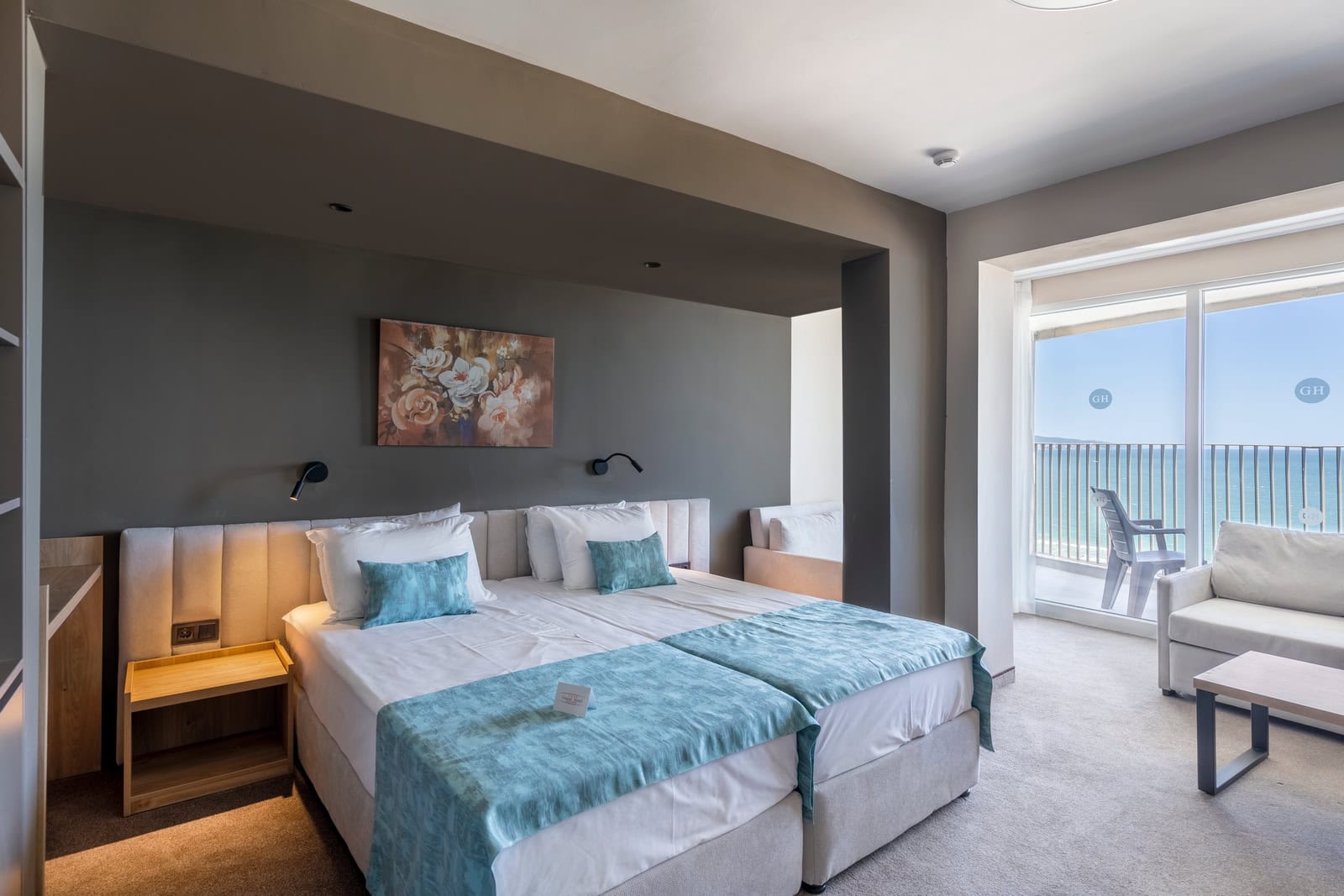 grant_hotel_sunny_beach_studio6.jpg