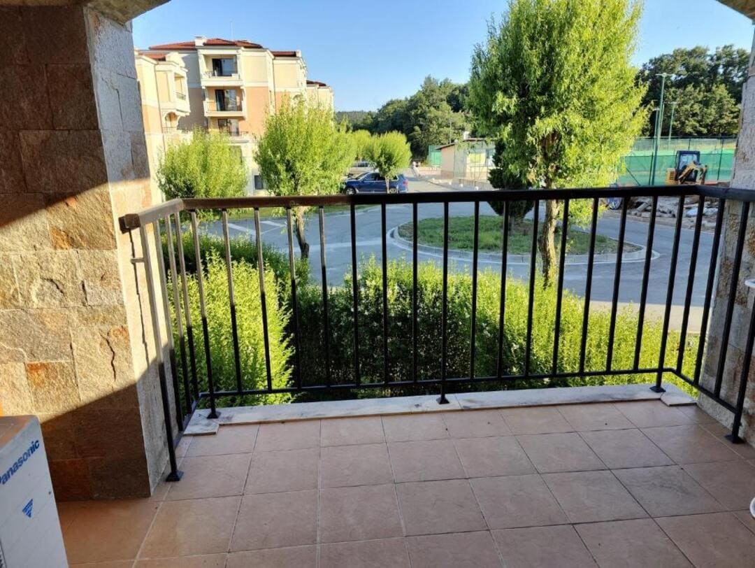 Studio_Balcony.jpg