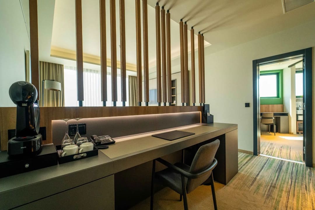 reina-suite-park-1.jpg