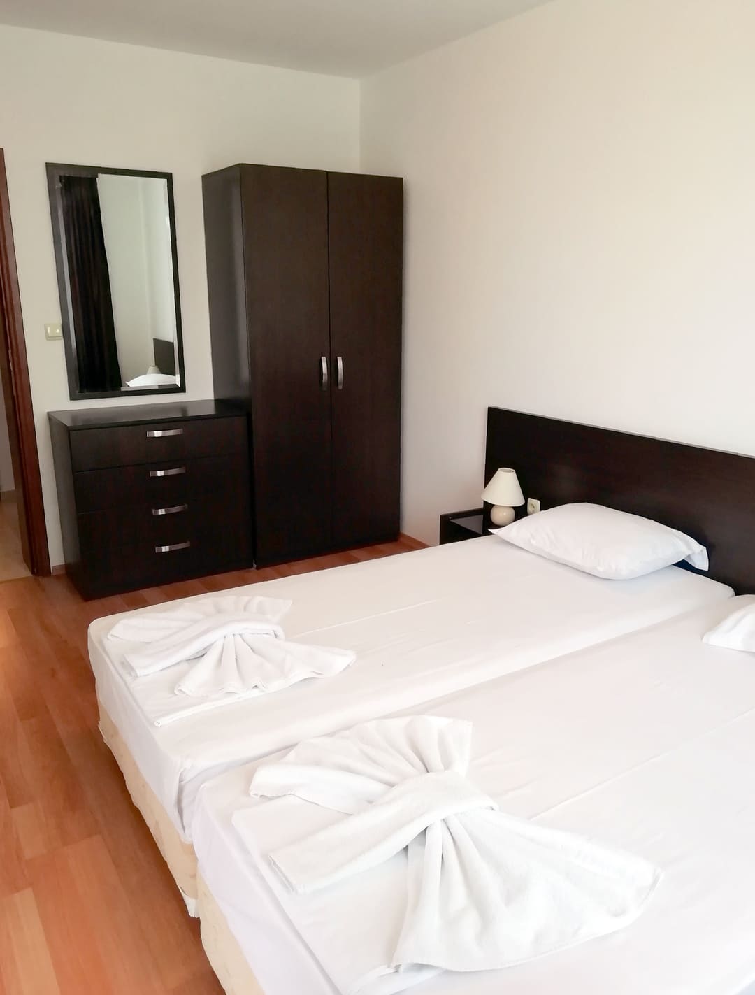 App_1_Bed_6.jpg