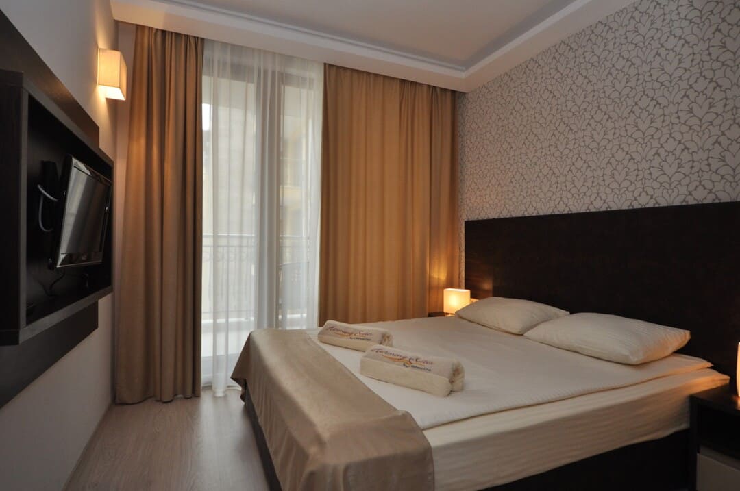 App_2_Bed_1.jpg