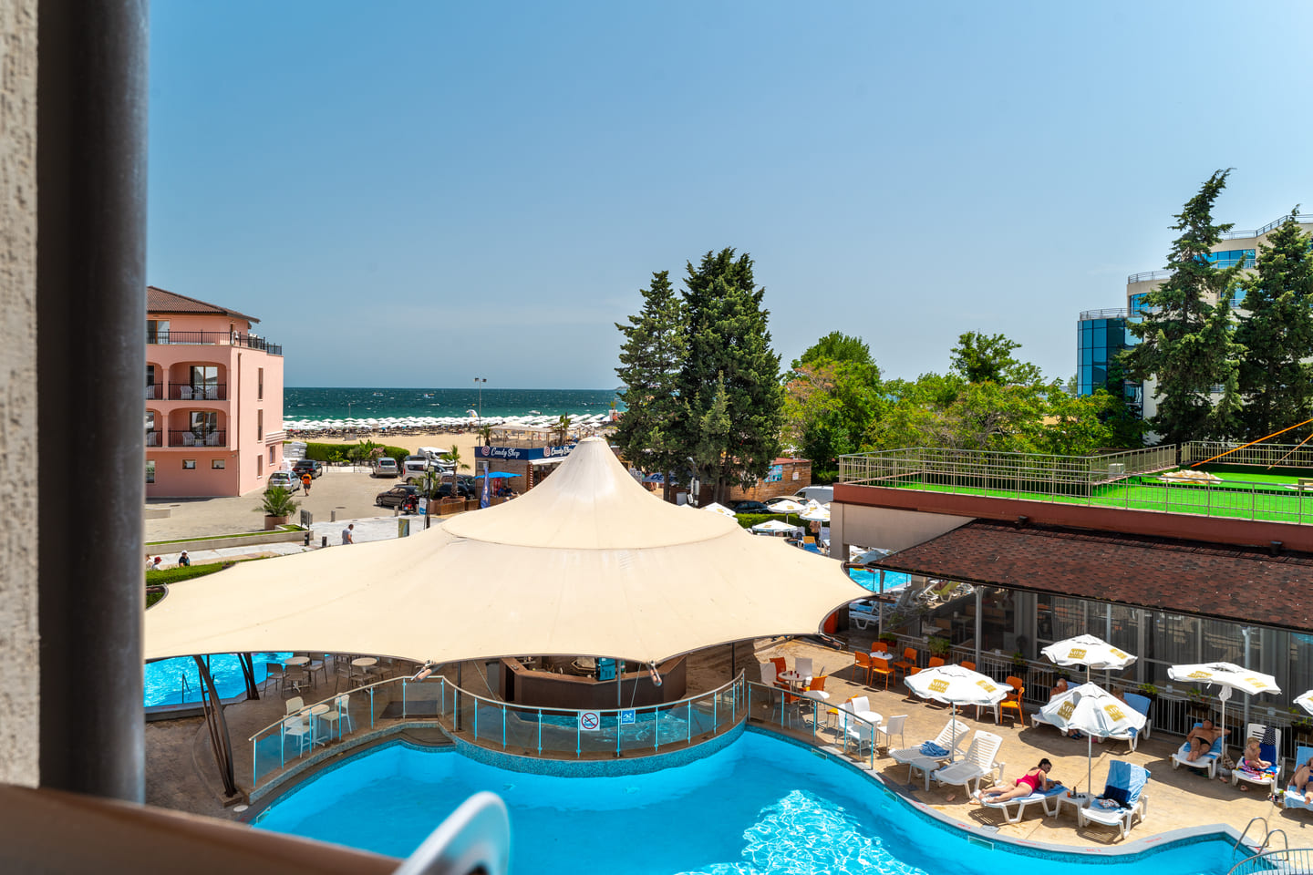 DBL_Balcony_View.jpg