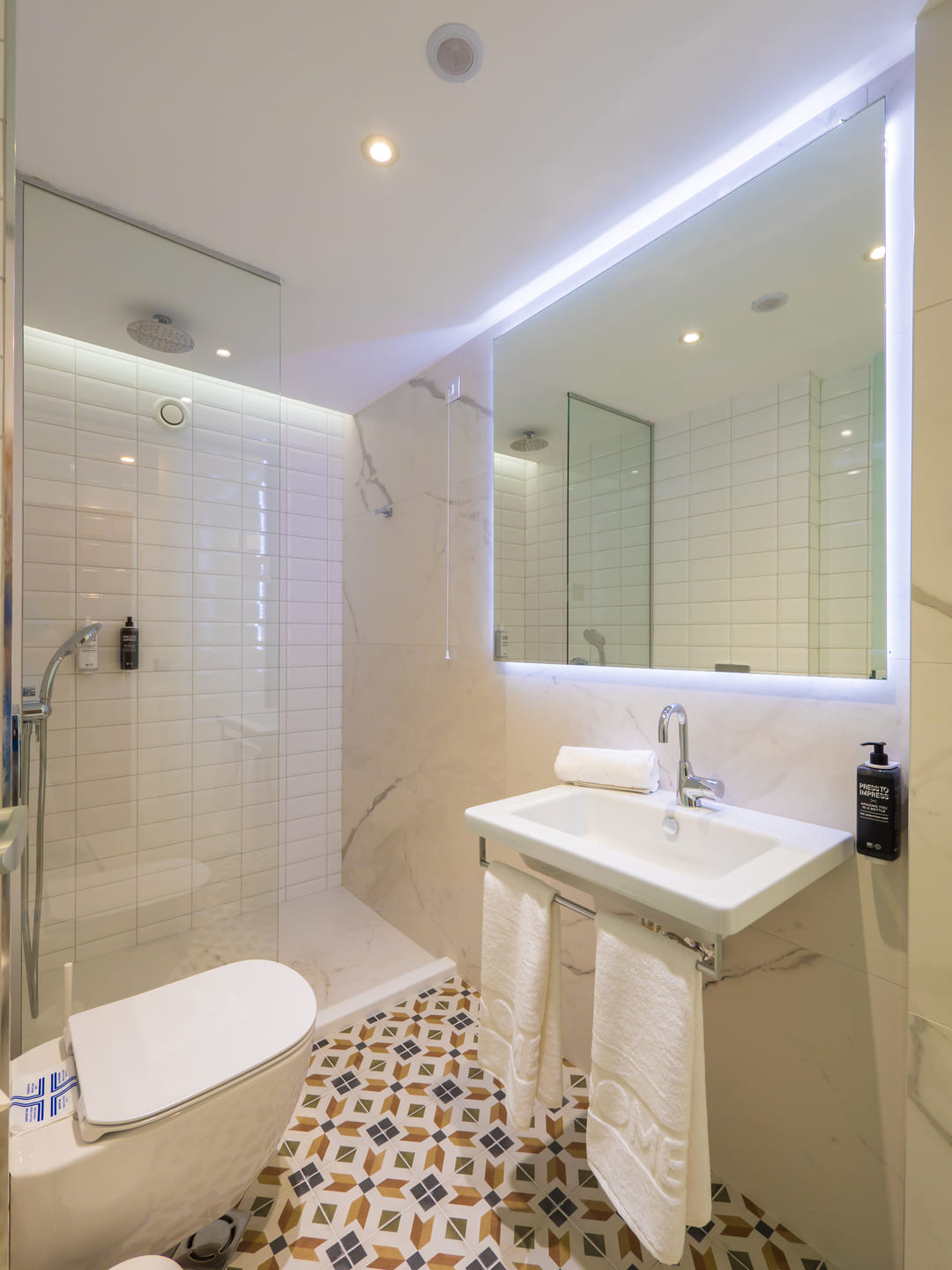DBL_Bathroom_4.jpg