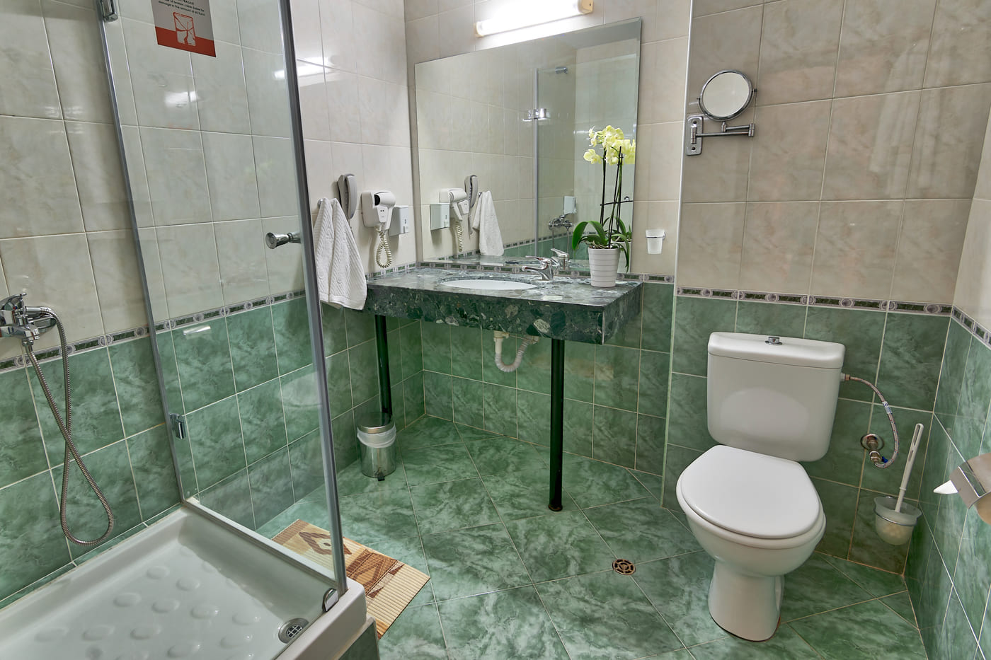 DBL_Bathroom.jpg