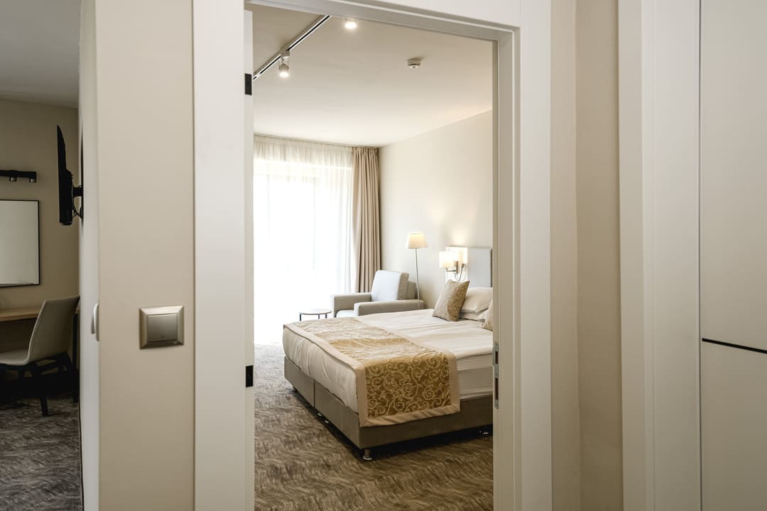 App_1_Bed_2.jpg