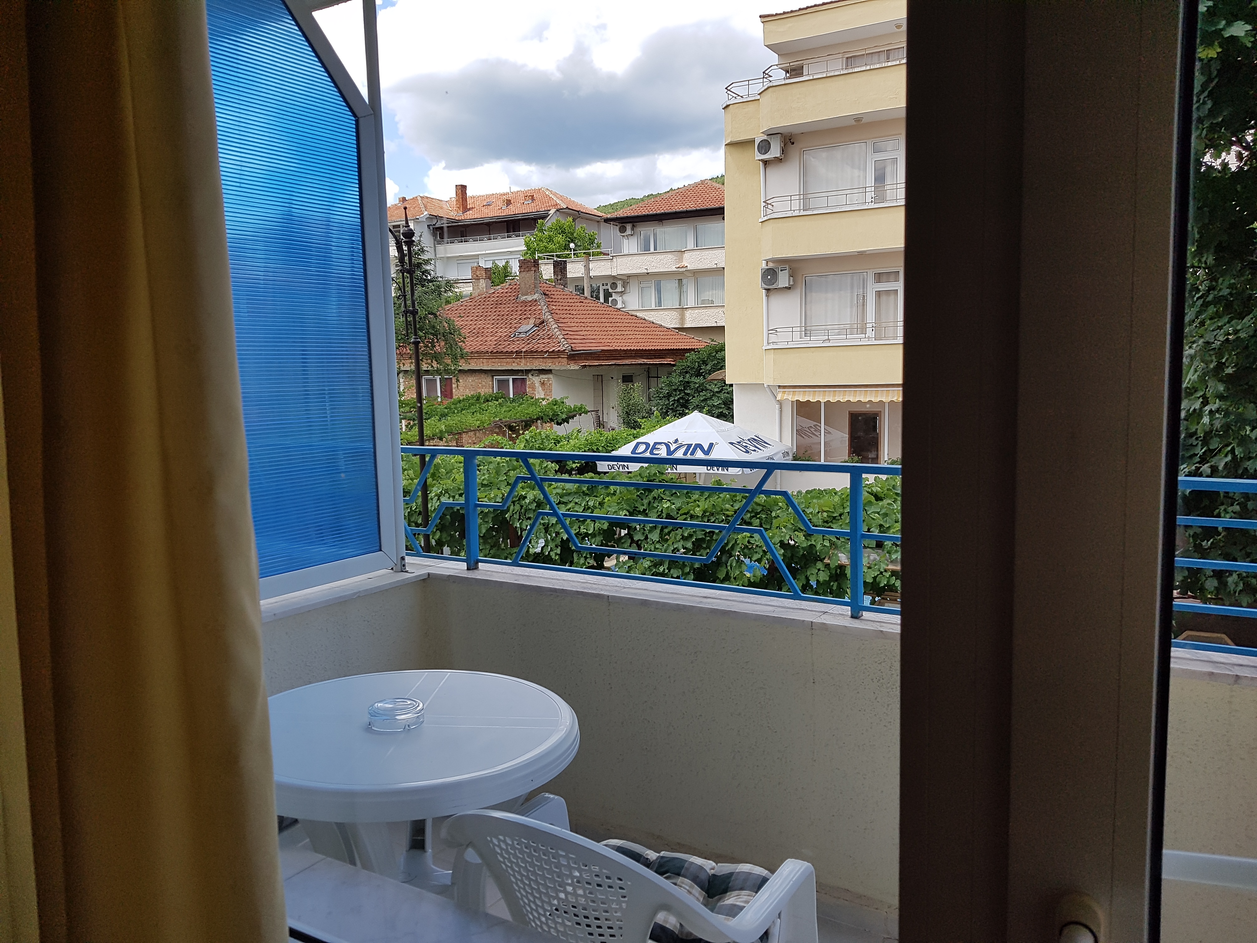 DBL_Balcony.jpg