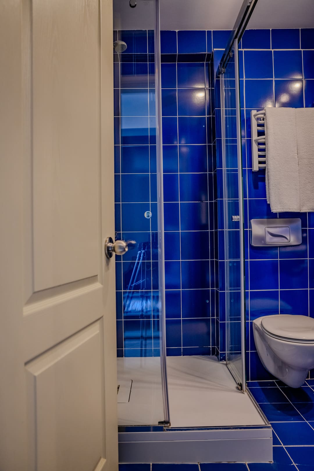 DBL_Bathroom.jpg