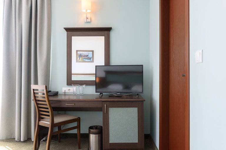 APT2-768x512.jpg