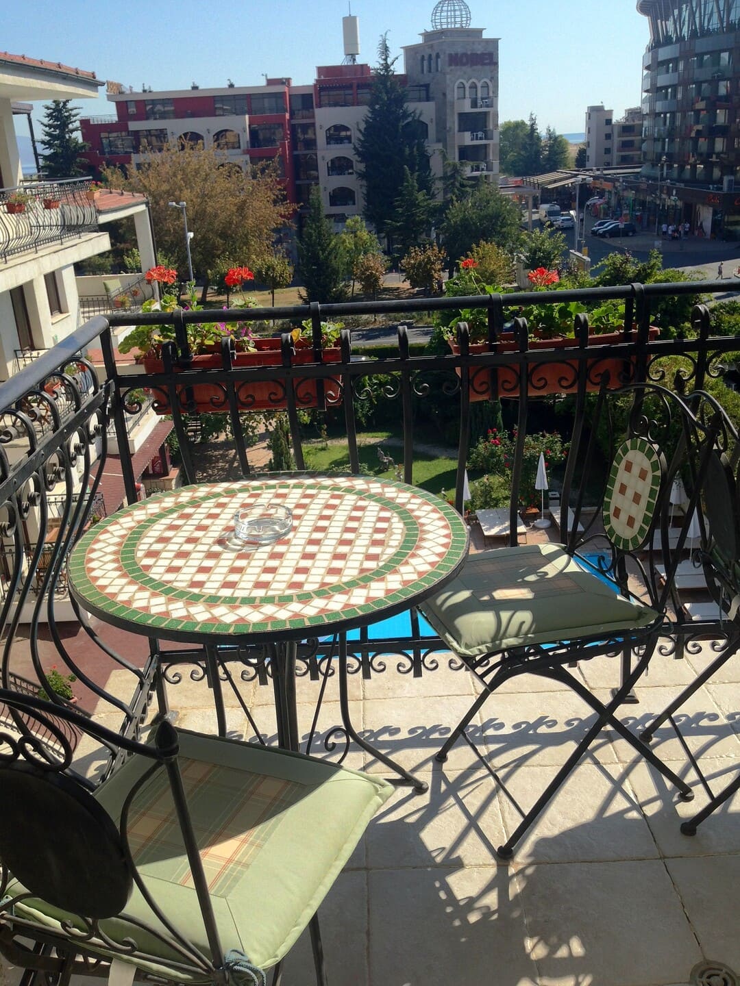 DBL_Balcony.jpg