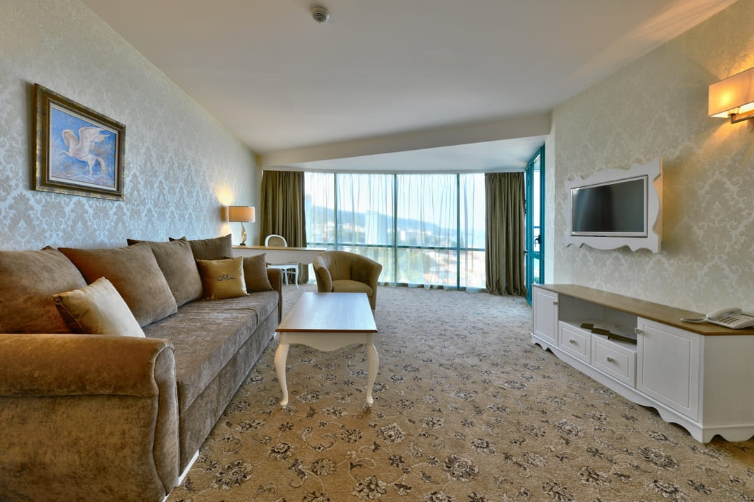 Suite_Deluxe_2.jpg
