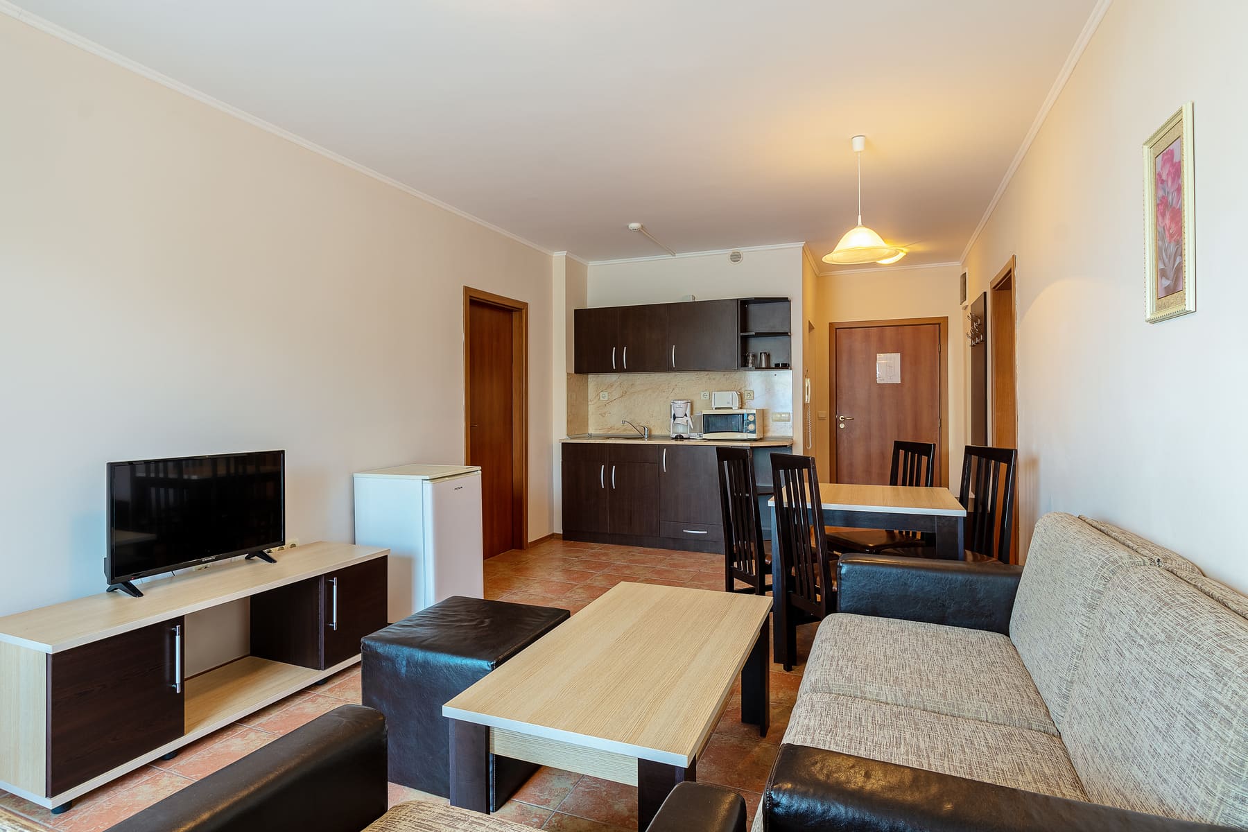 App_1_Bed_Kitchen_1.jpg