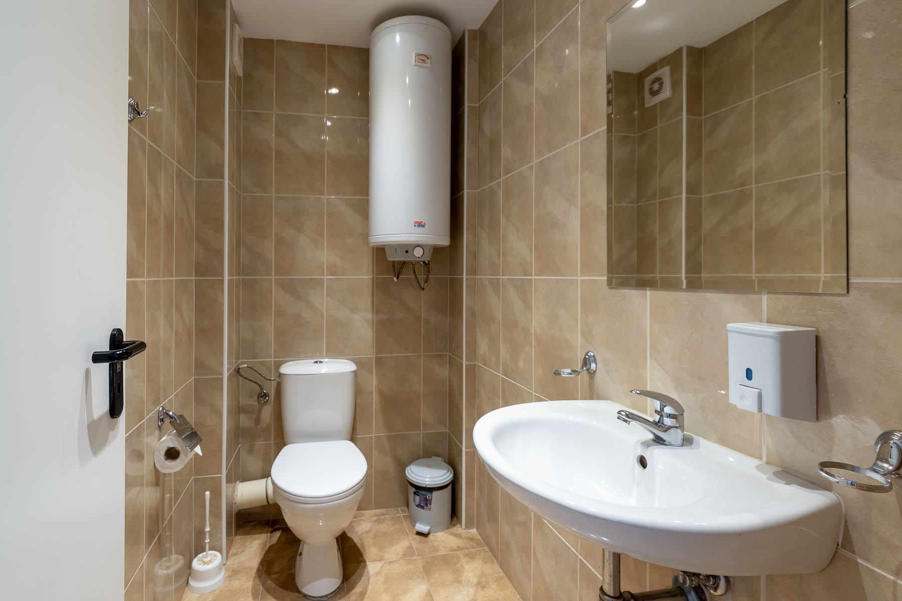 FAM_Bathroom.jpg
