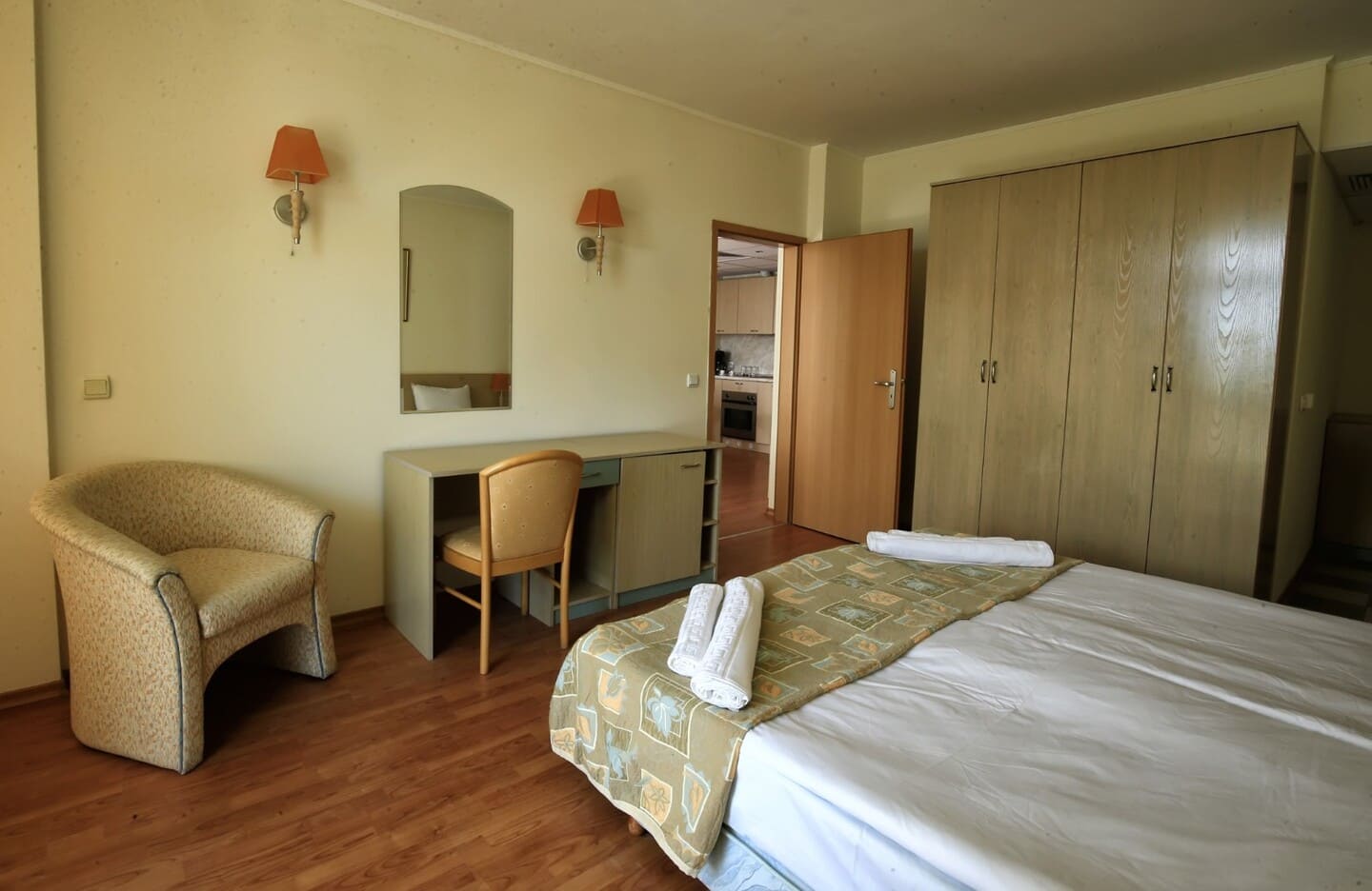 App_1_Bedroom_4.jpg