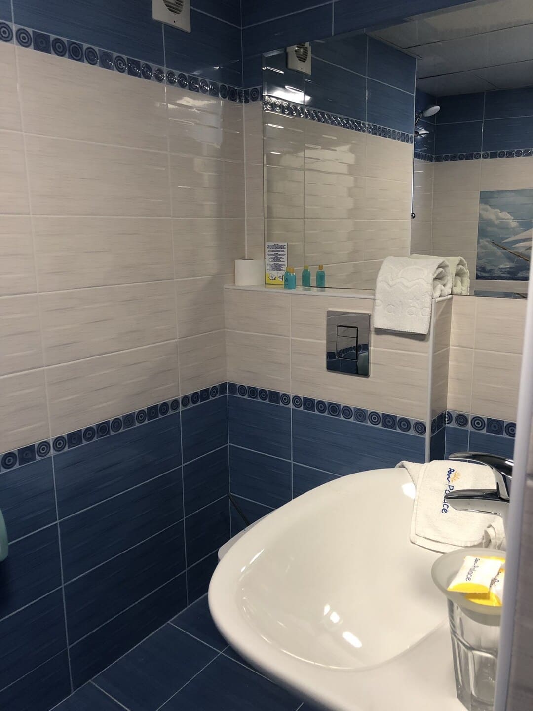 DBL_Bathroom_2.jpg