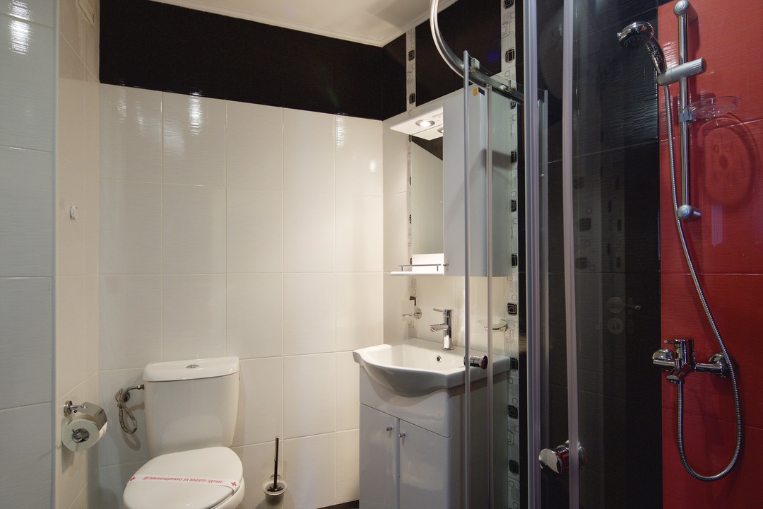 App_Bathroom.jpg