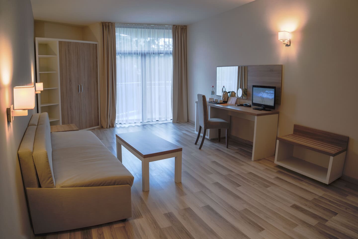 App_1_Bed_5.jpg
