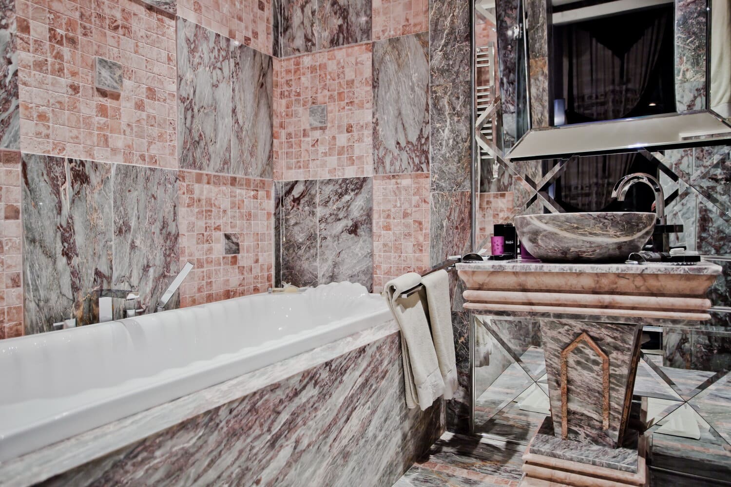DBL_Bathroom_4.jpg