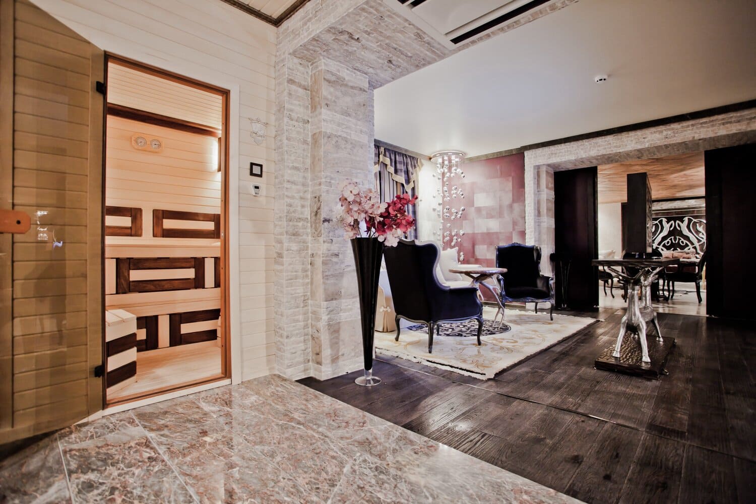 Suite_Hollywood_Design_1.jpg