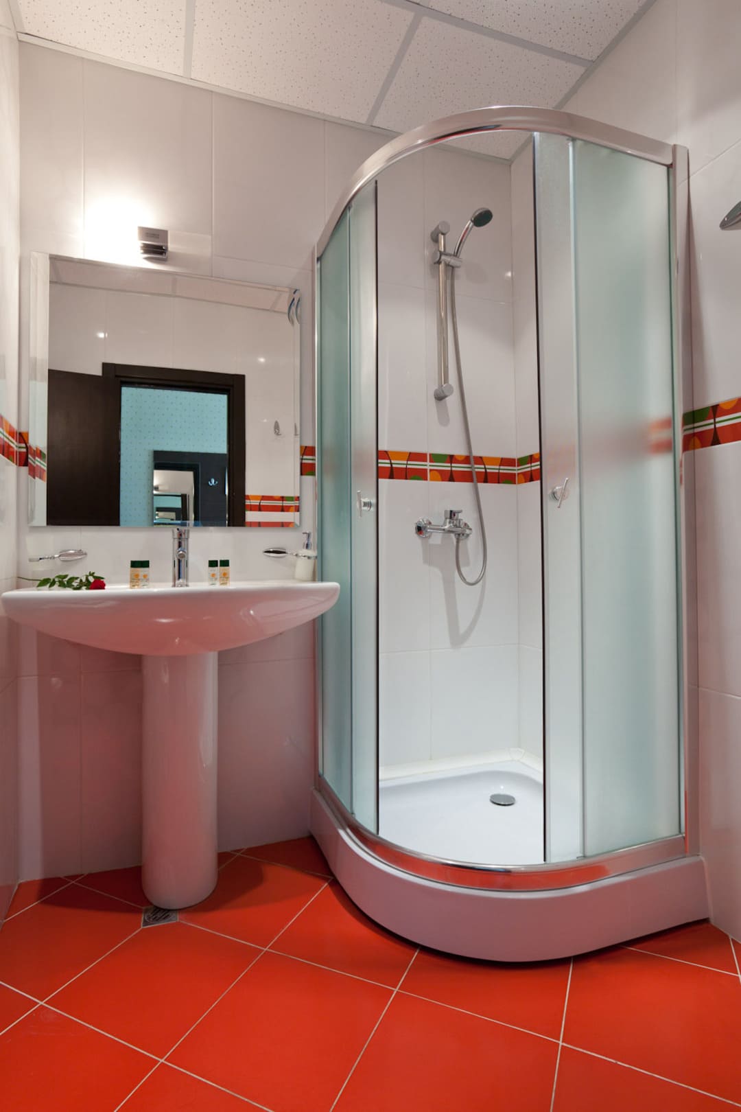 DBL_Bathroom.jpg