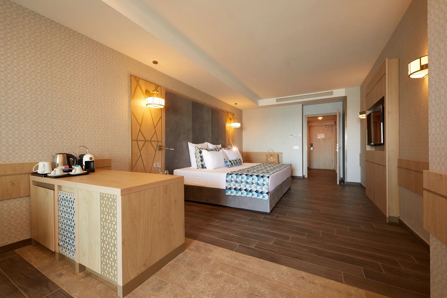 SESUN-JSXOFC-Bedroom-OF-FEM_1_1.jpg