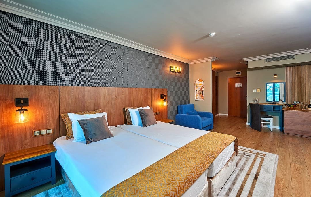 Superior_Room_Side_Sea_View_6.jpg