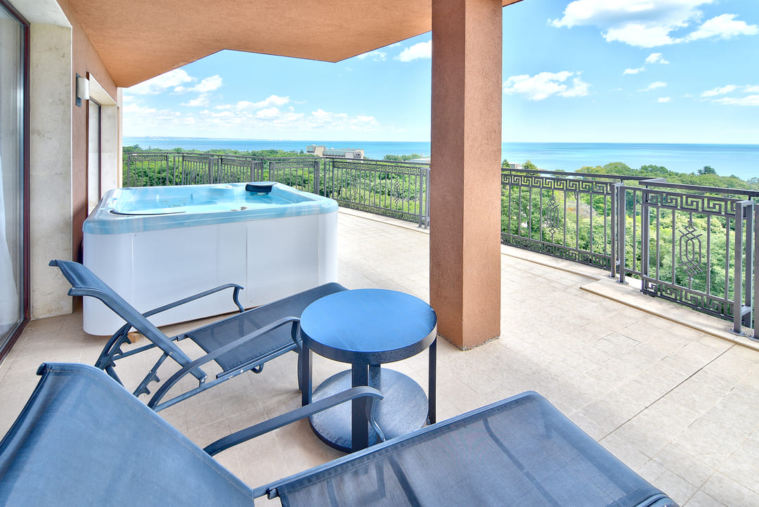 App_VIP_Bathroom_Terrase_1.jpg