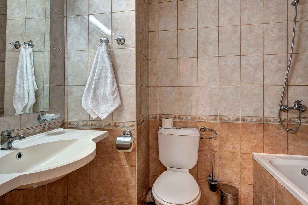 TRP_Bathroom.jpg